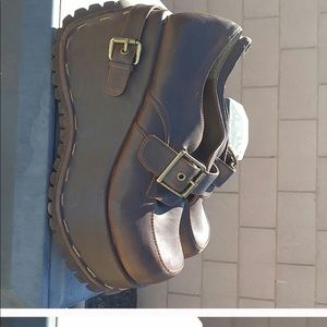 ISO VINTAGE SODA SHOES